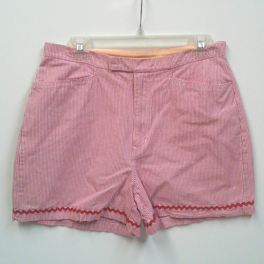Red White Gingham Shorts, Rockabilly Pin Up Girl